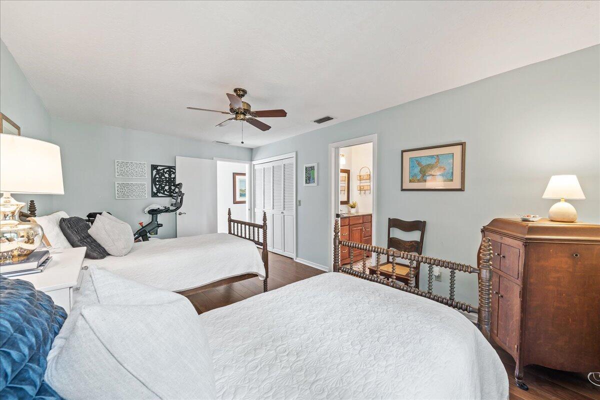 1650 N Riverside Drive