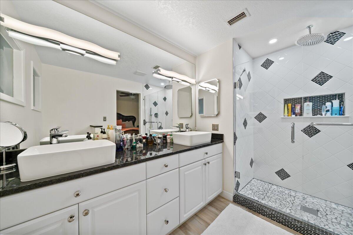 1393 Byrd Court