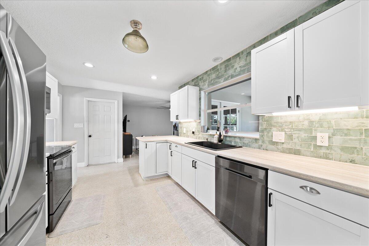 730 Rosada Street
