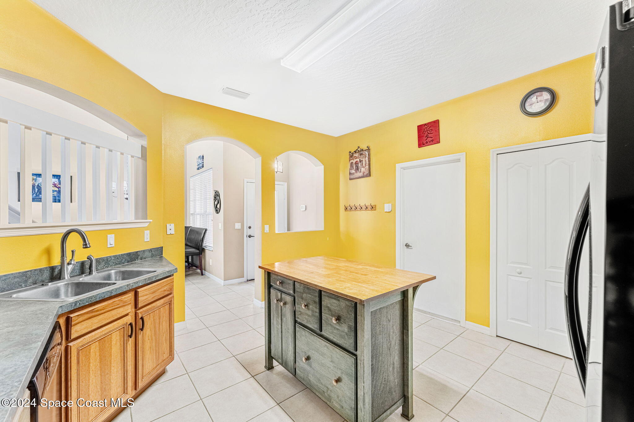 3255 Lusitania Lane