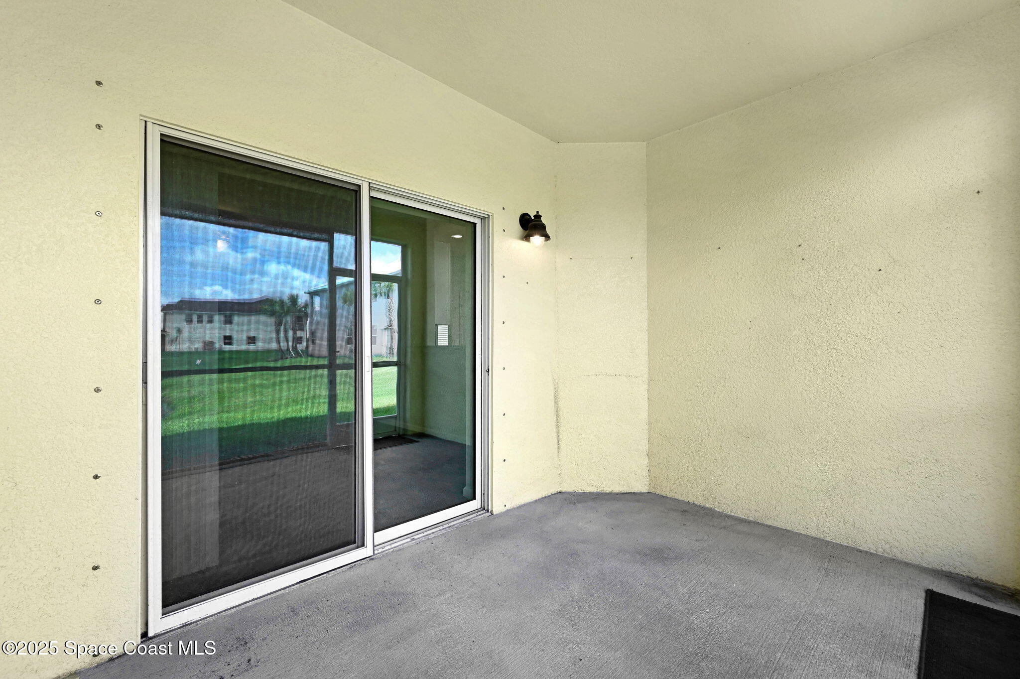 3920 Playa Del Sol Drive 104