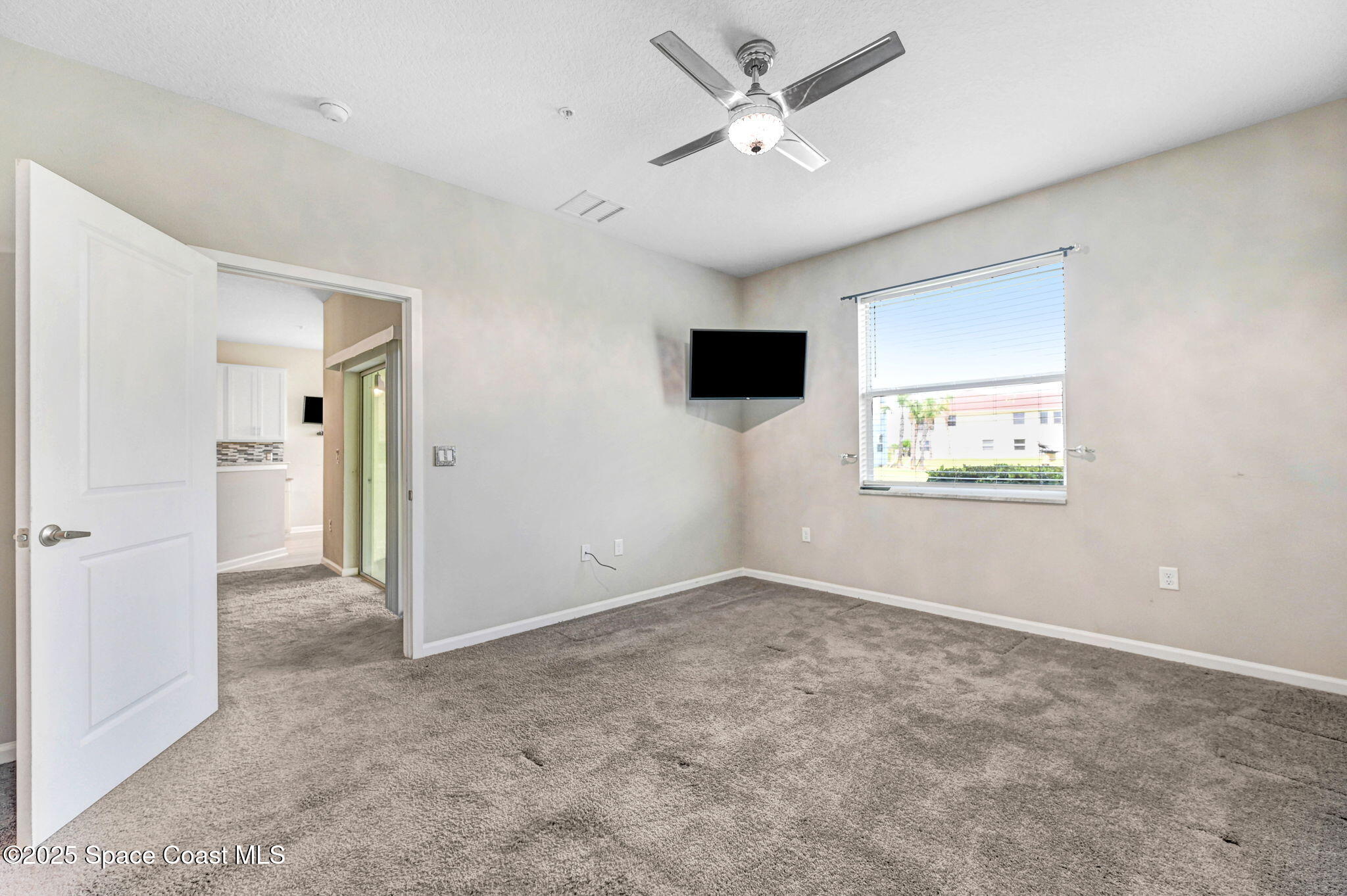 3920 Playa Del Sol Drive 104