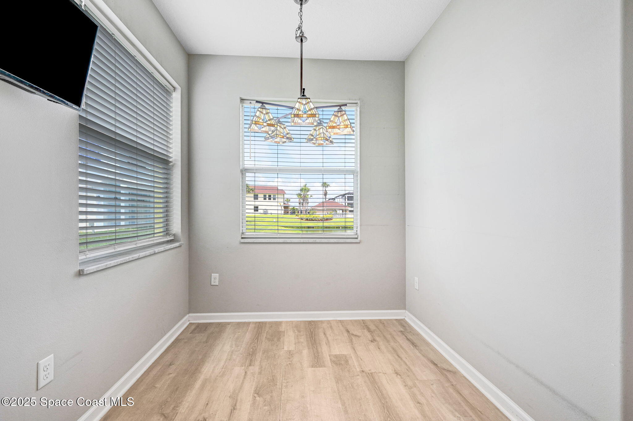 3920 Playa Del Sol Drive 104