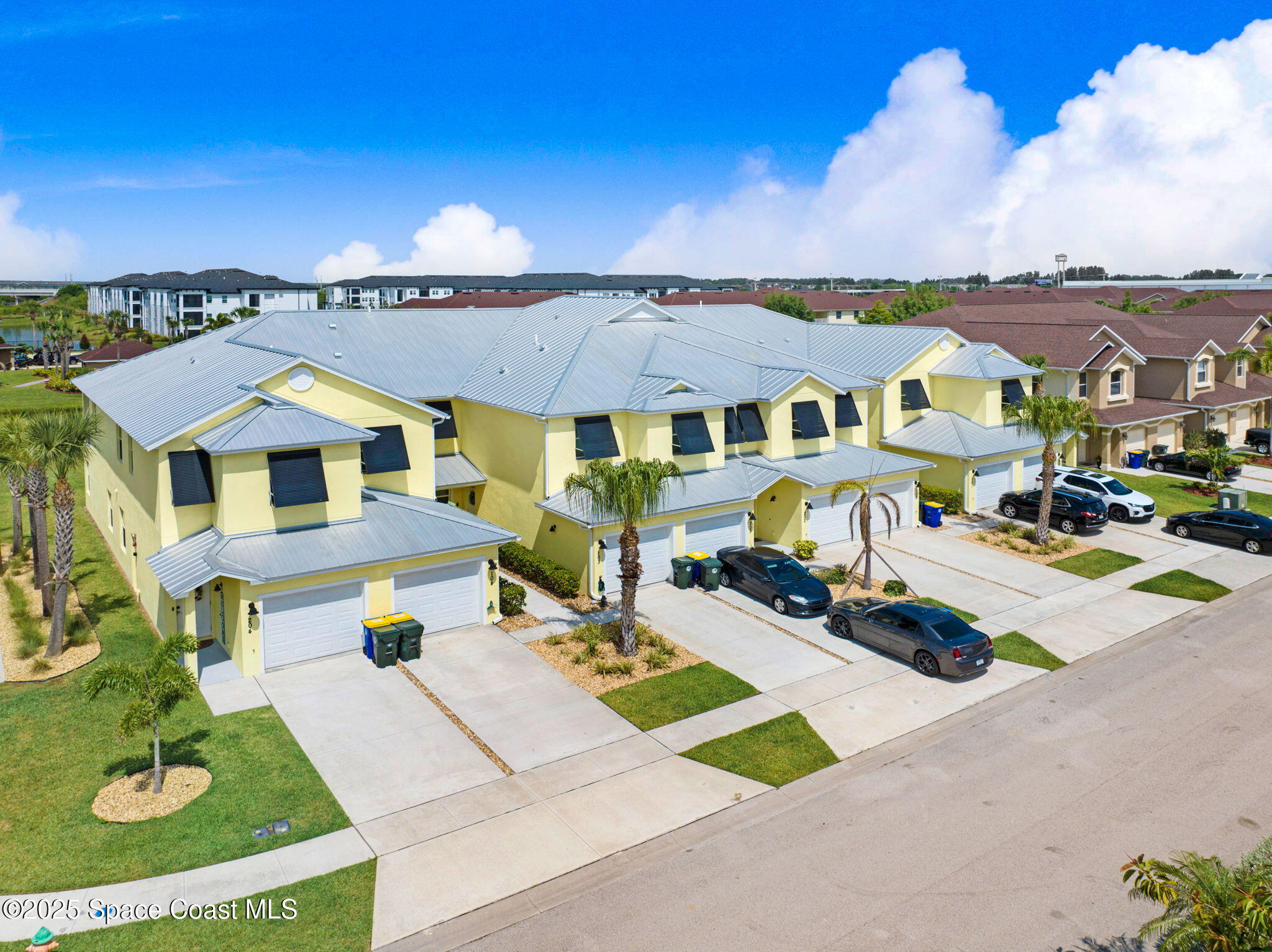 3920 Playa Del Sol Drive 104