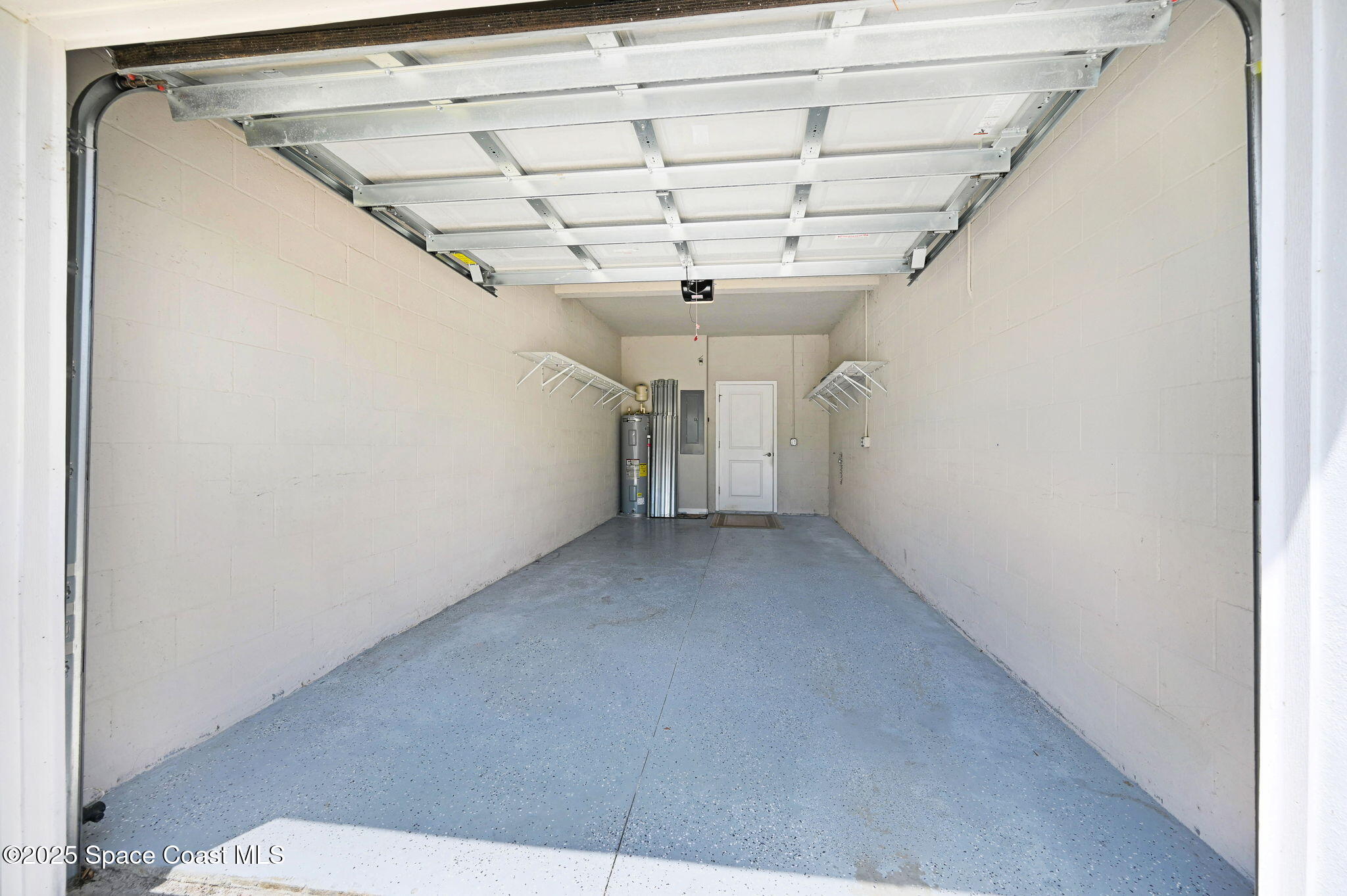 3920 Playa Del Sol Drive 104