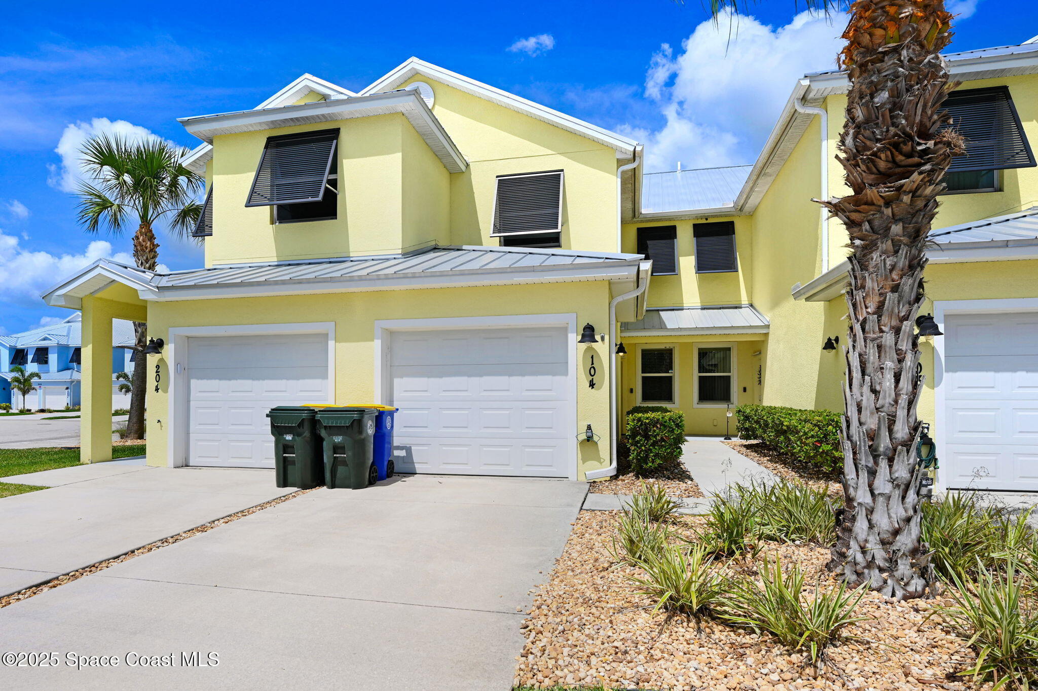 3920 Playa Del Sol Drive 104