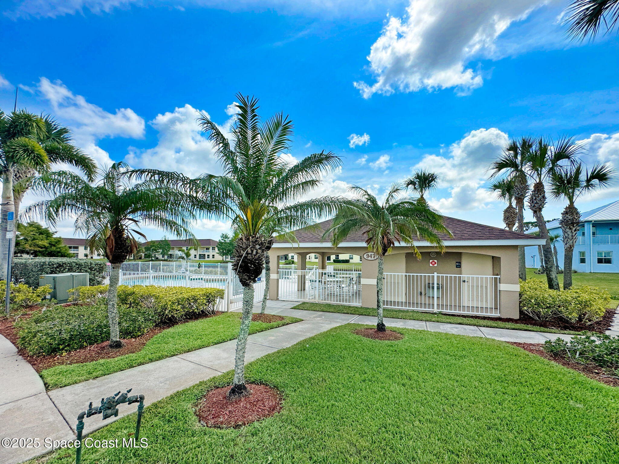 3920 Playa Del Sol Drive 104