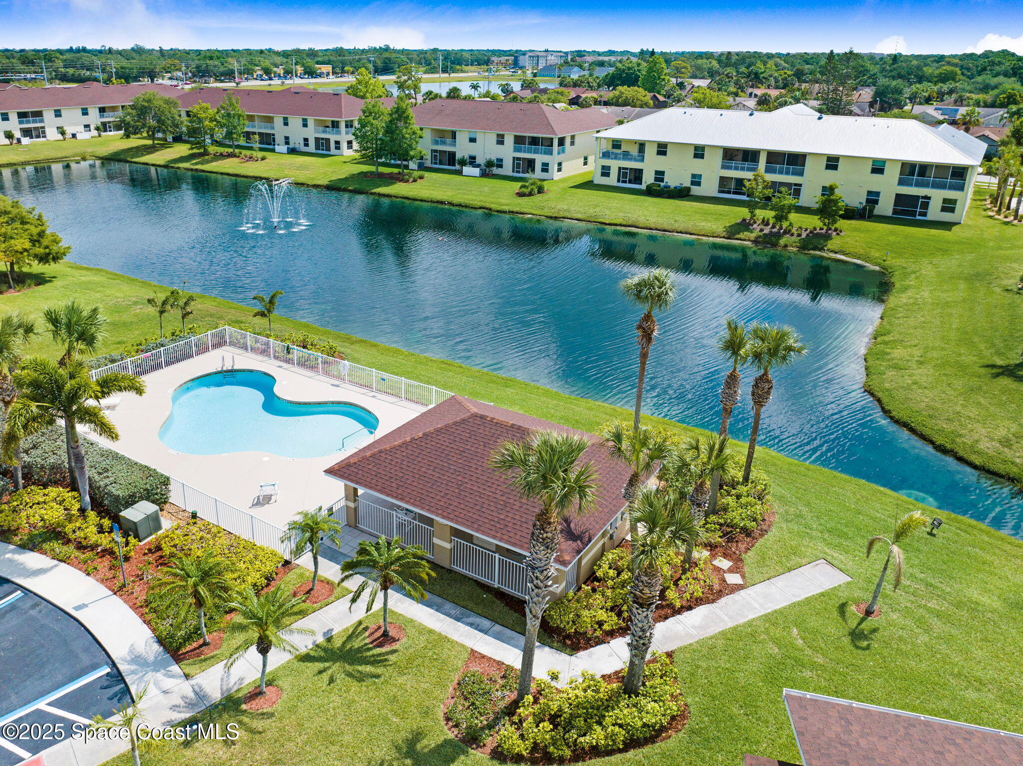 3920 Playa Del Sol Drive 104