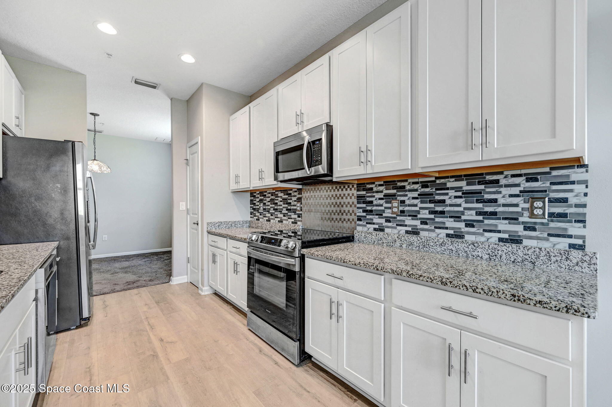 3920 Playa Del Sol Drive 104