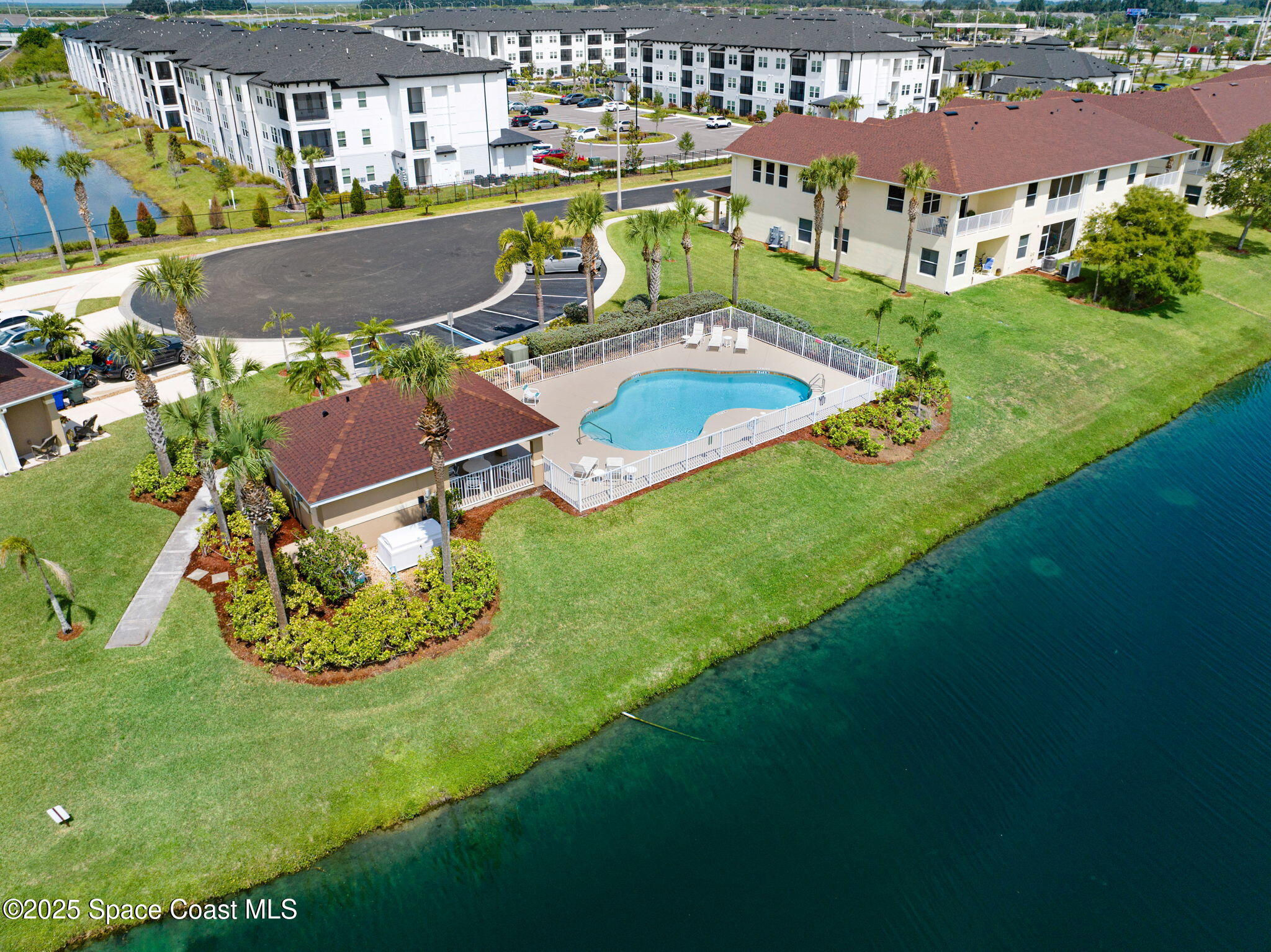 3920 Playa Del Sol Drive 104