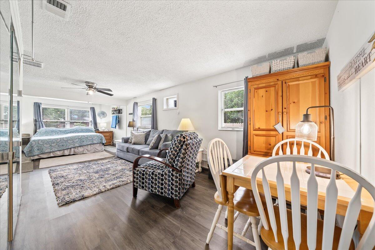 550 La Veta Drive
