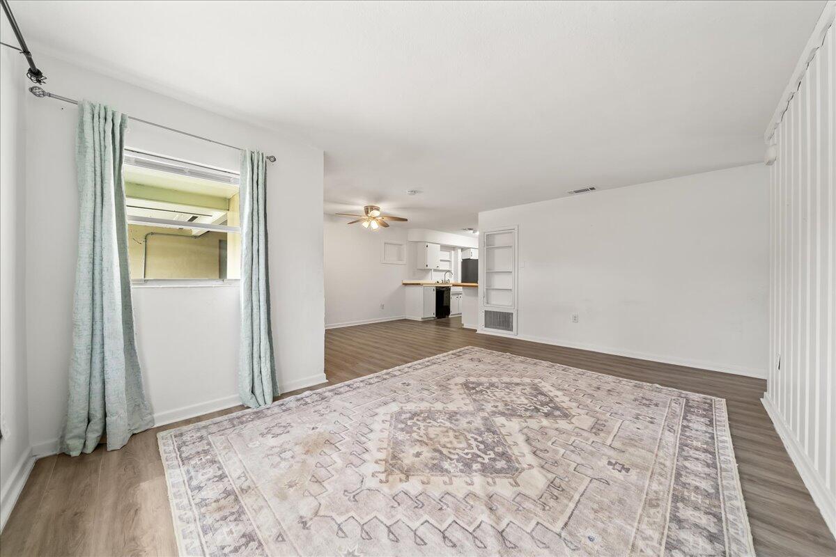 550 La Veta Drive