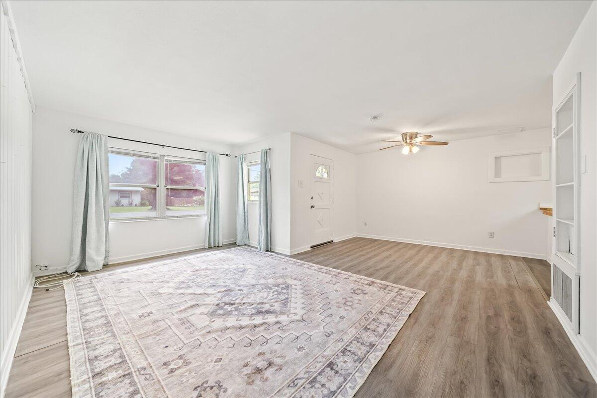 550 La Veta Drive