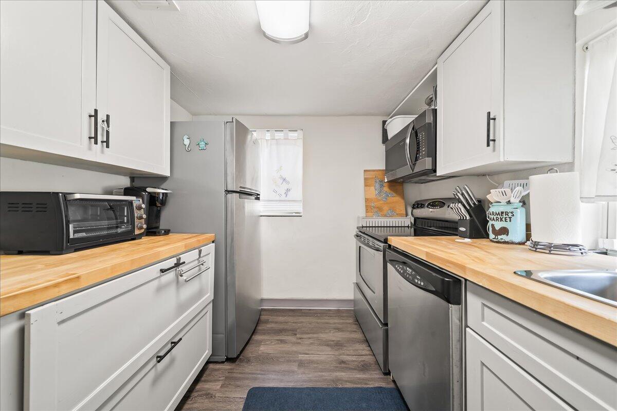 550 La Veta Drive