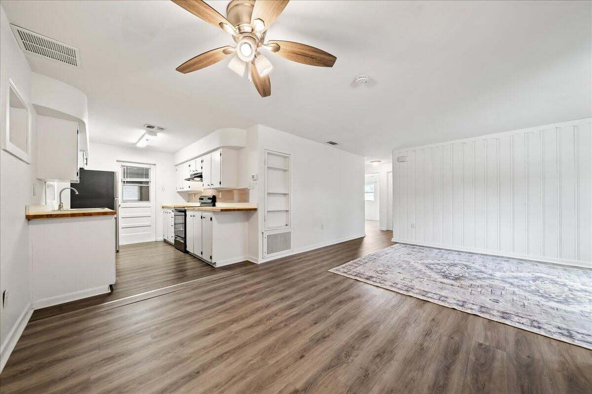 550 La Veta Drive