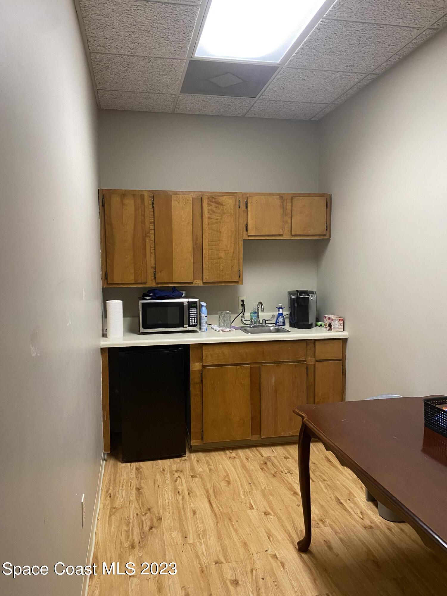 175 E Nasa Boulevard 203