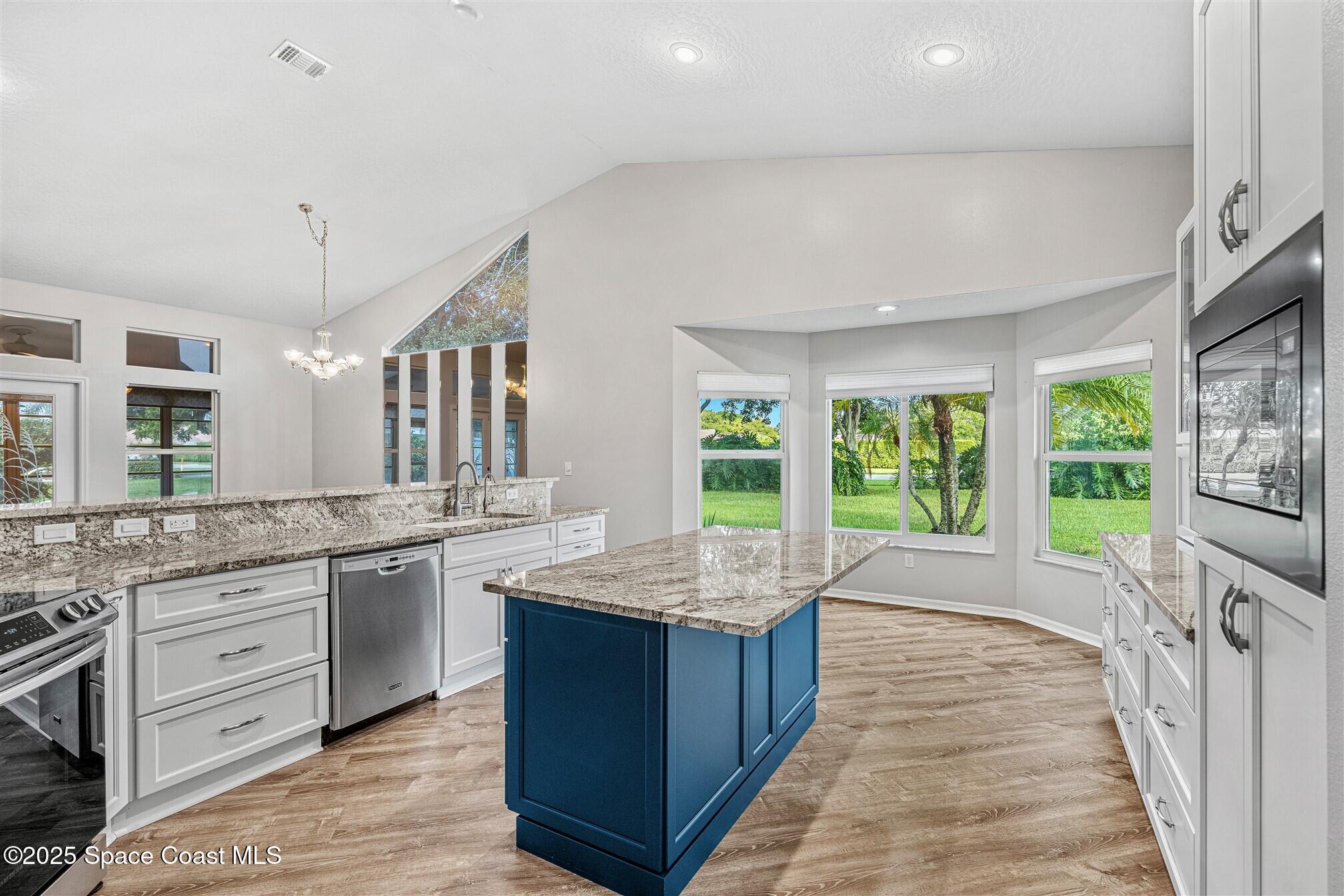 822 Oakwood Drive