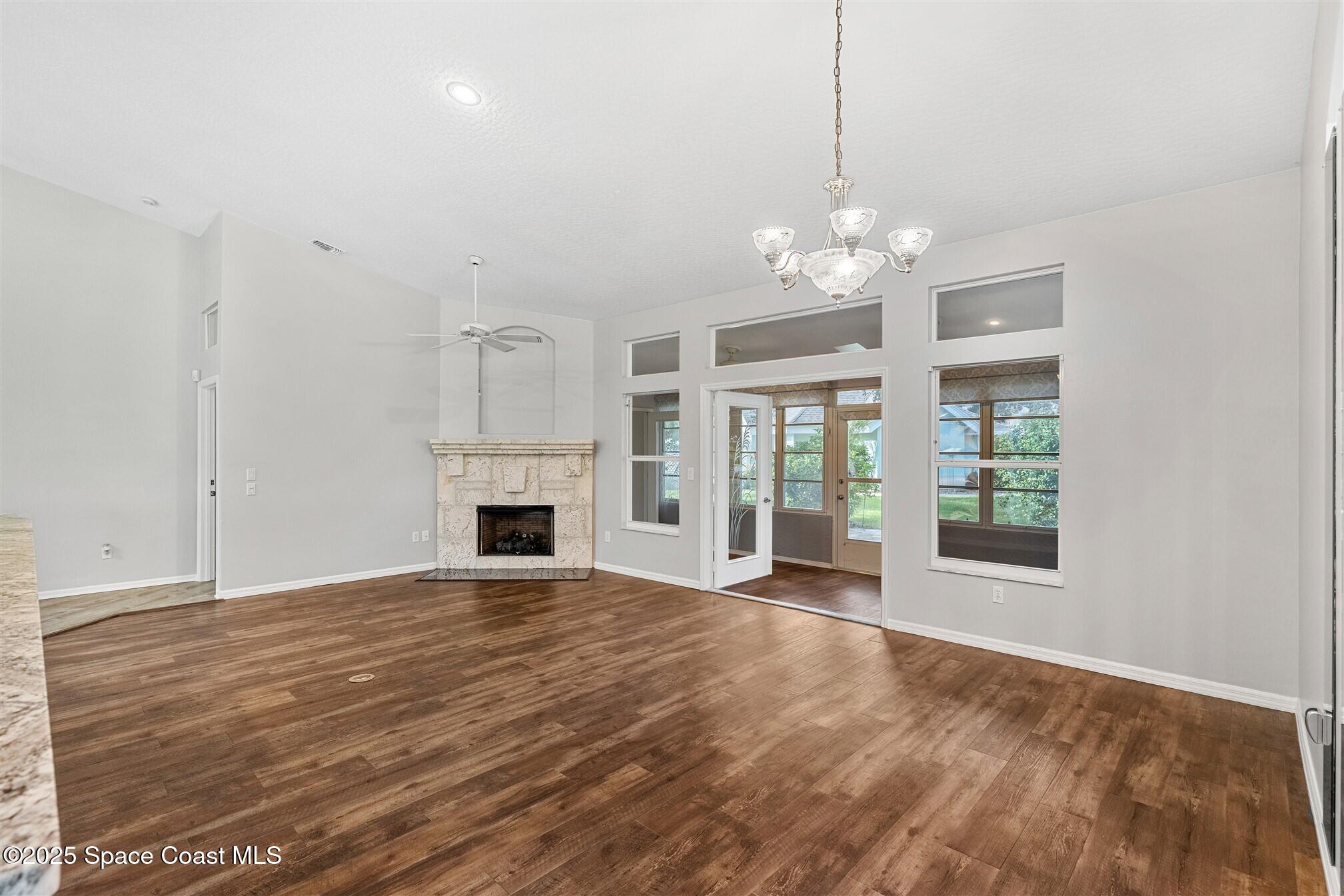 822 Oakwood Drive