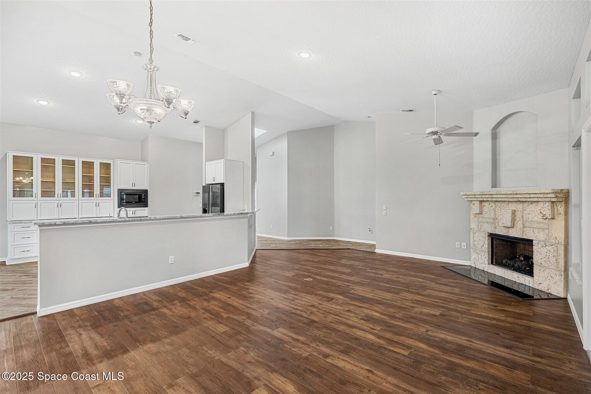 822 Oakwood Drive