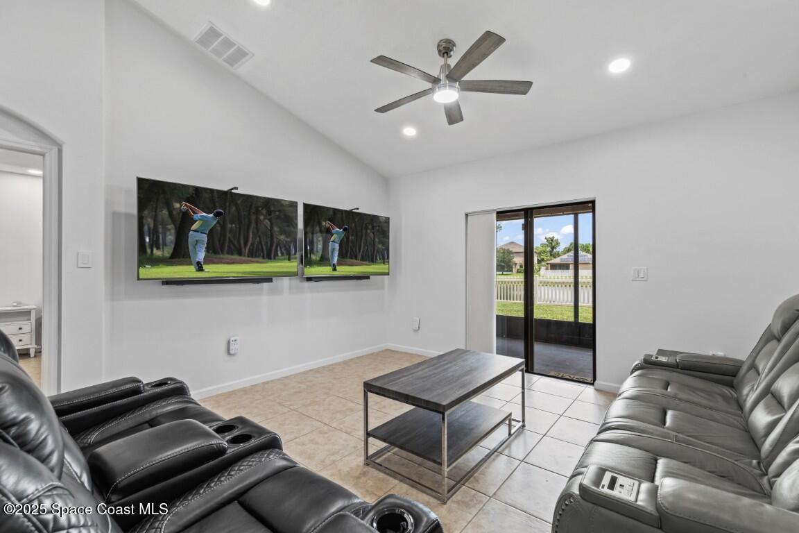 1071 Dillard Drive SE
