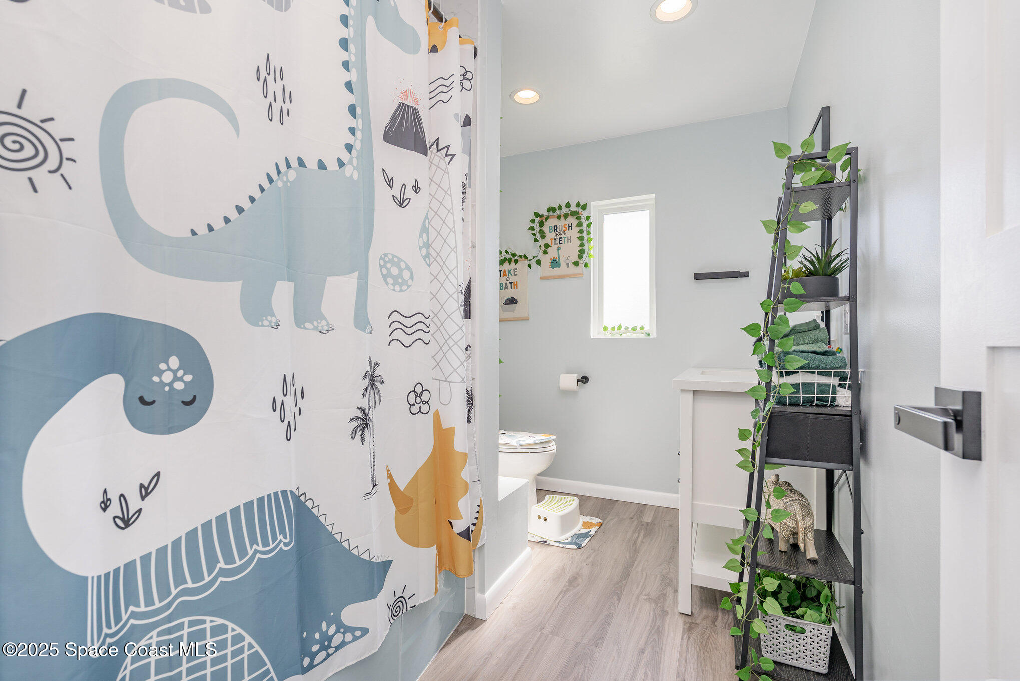 409 E Melbourne Avenue