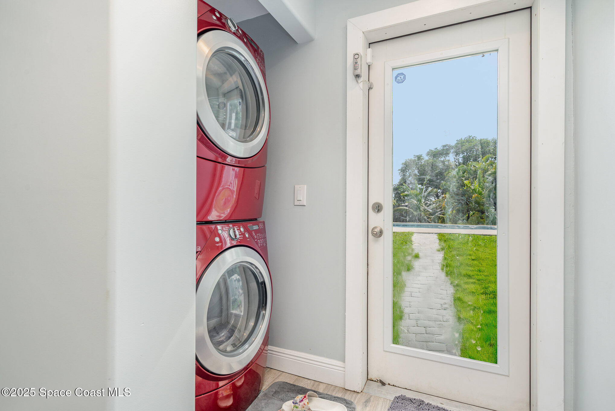 409 E Melbourne Avenue