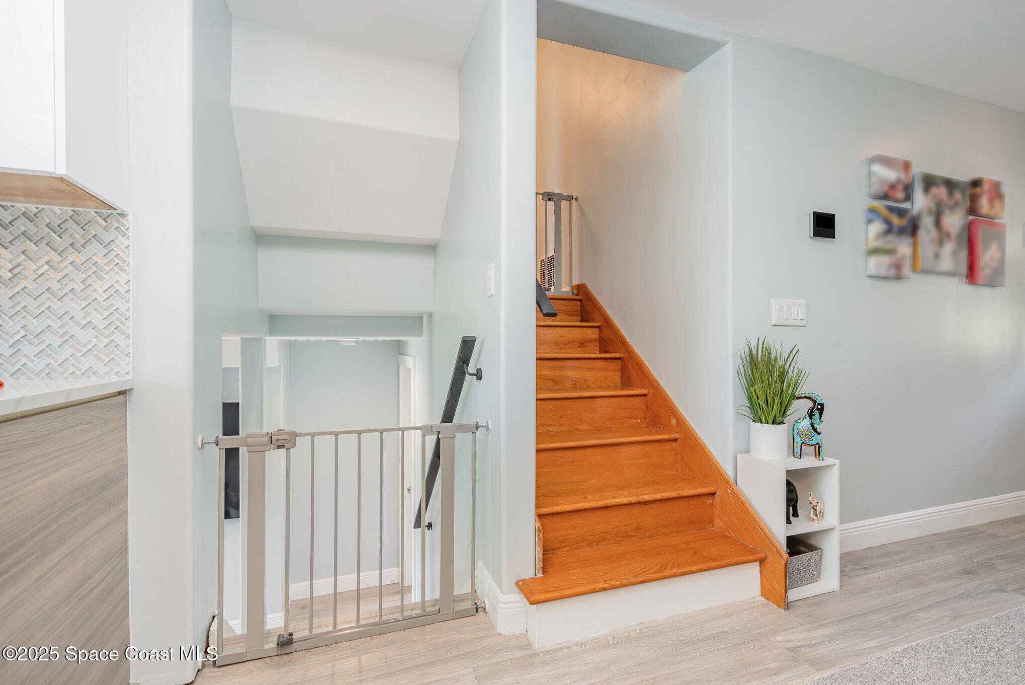 409 E Melbourne Avenue