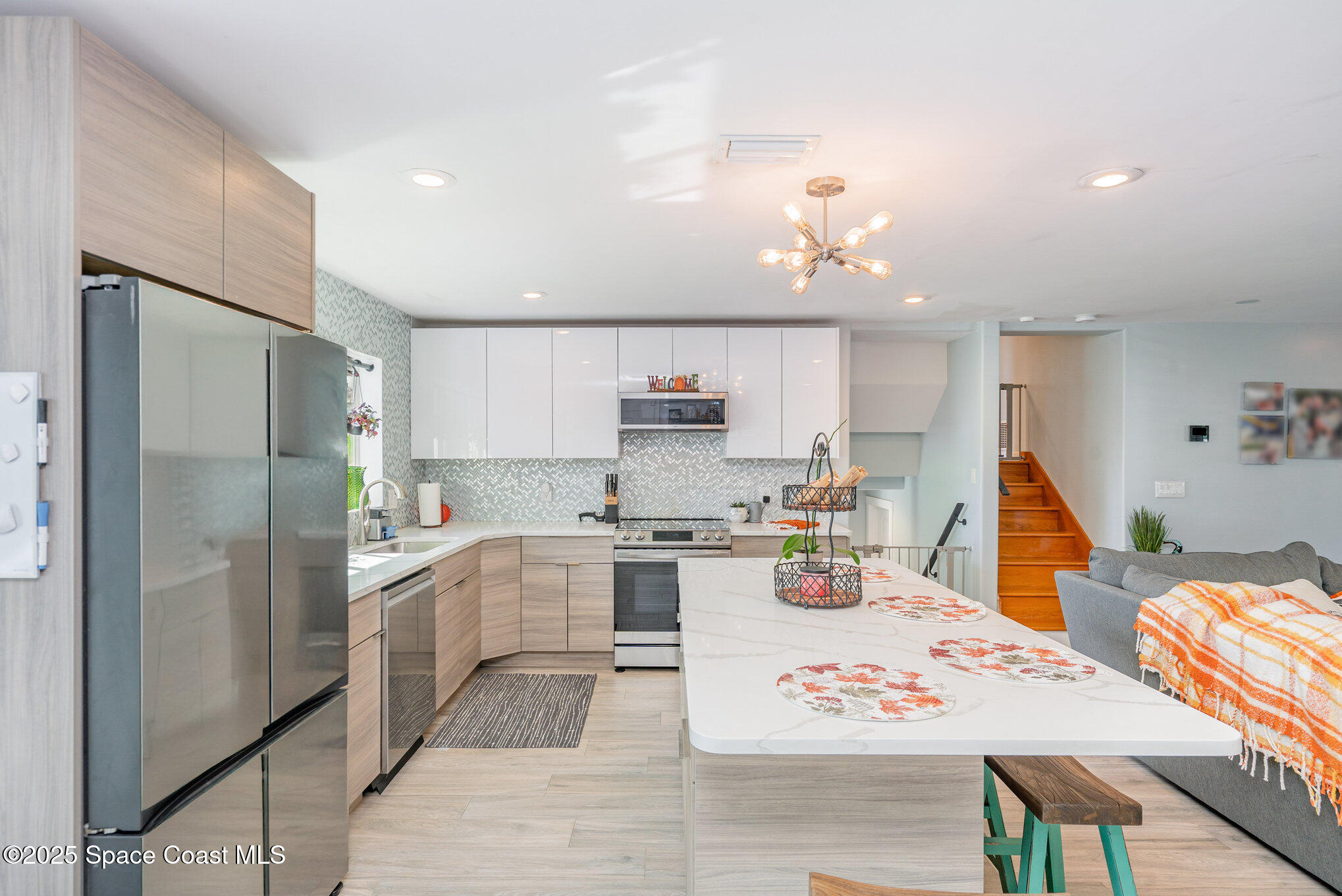 409 E Melbourne Avenue