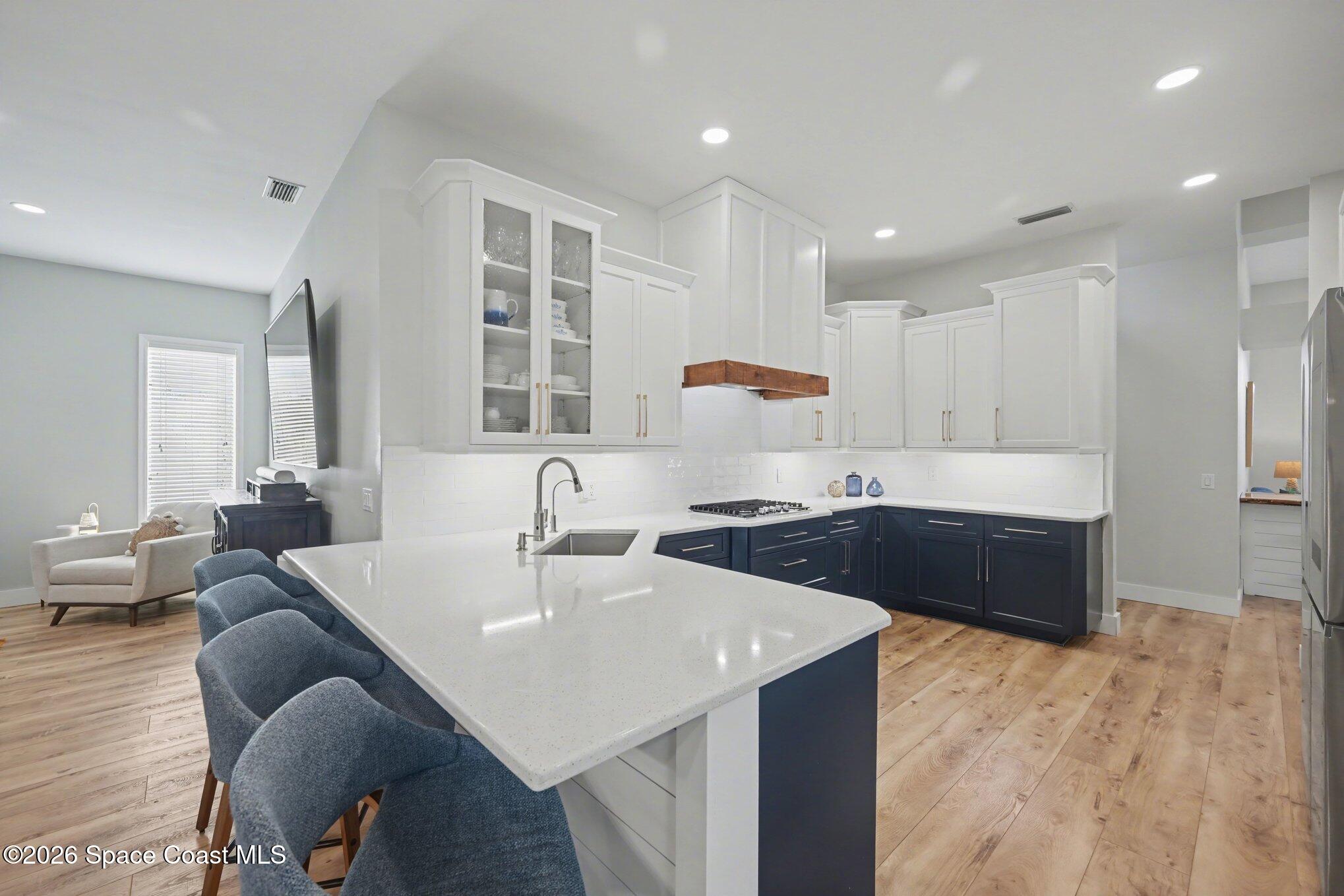 140 Utopia Circle