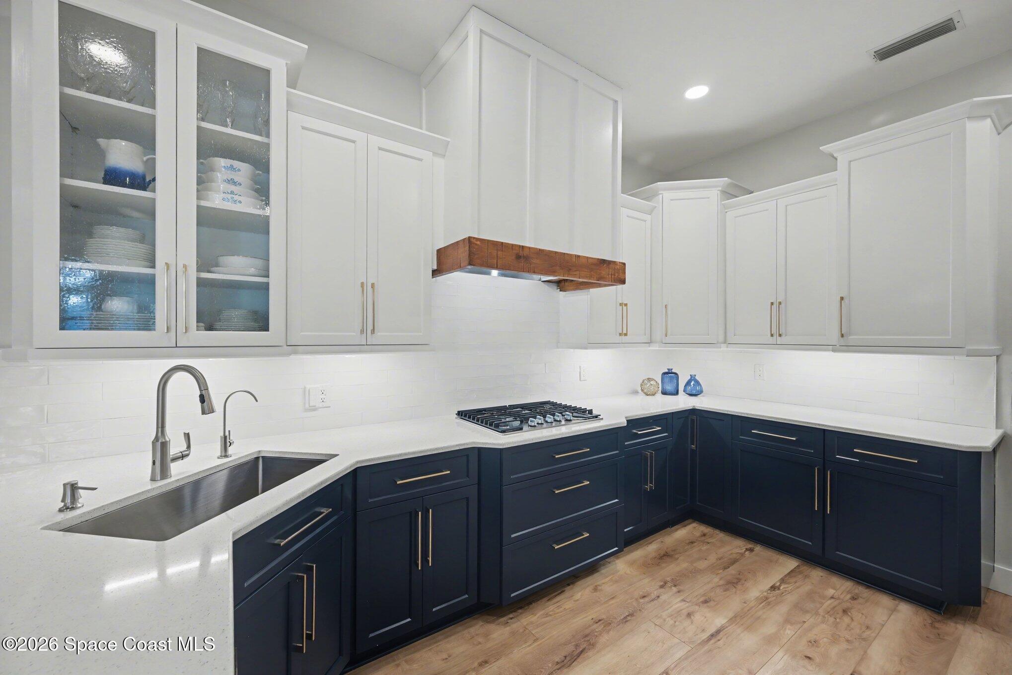140 Utopia Circle