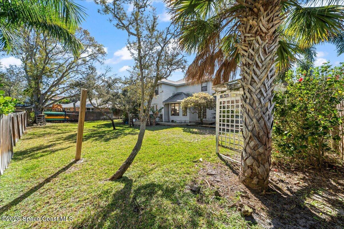 594 Hummingbird Drive