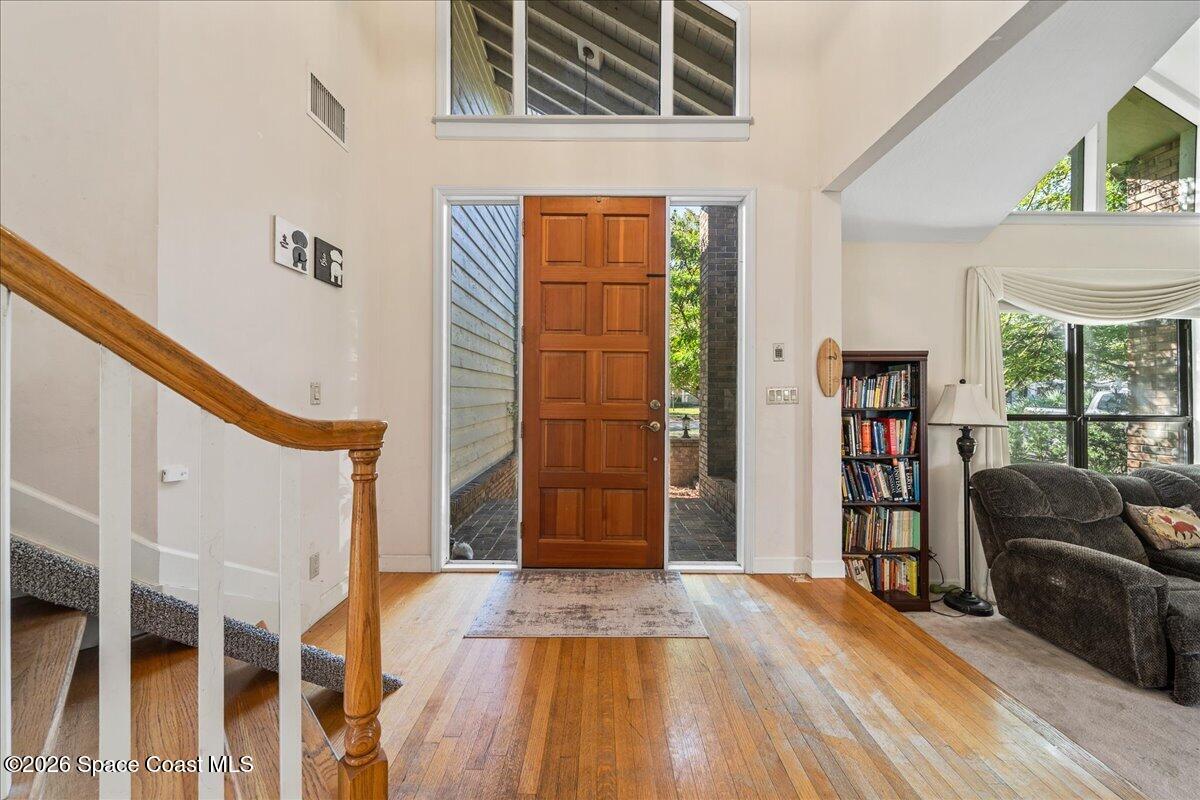 594 Hummingbird Drive