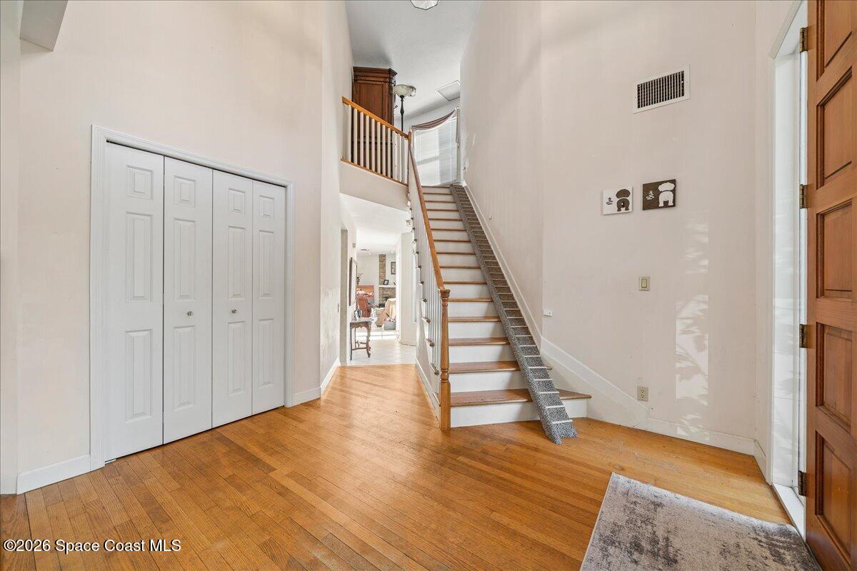 594 Hummingbird Drive