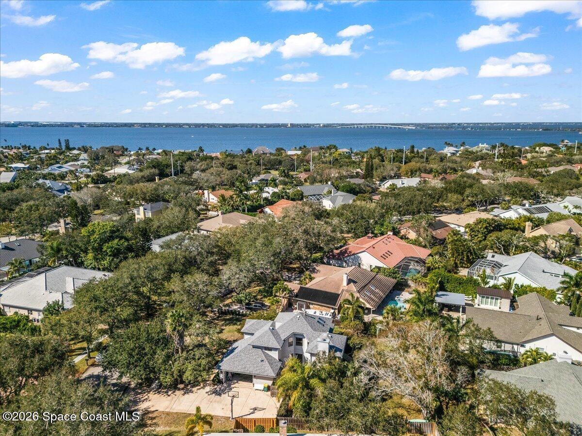 594 Hummingbird Drive