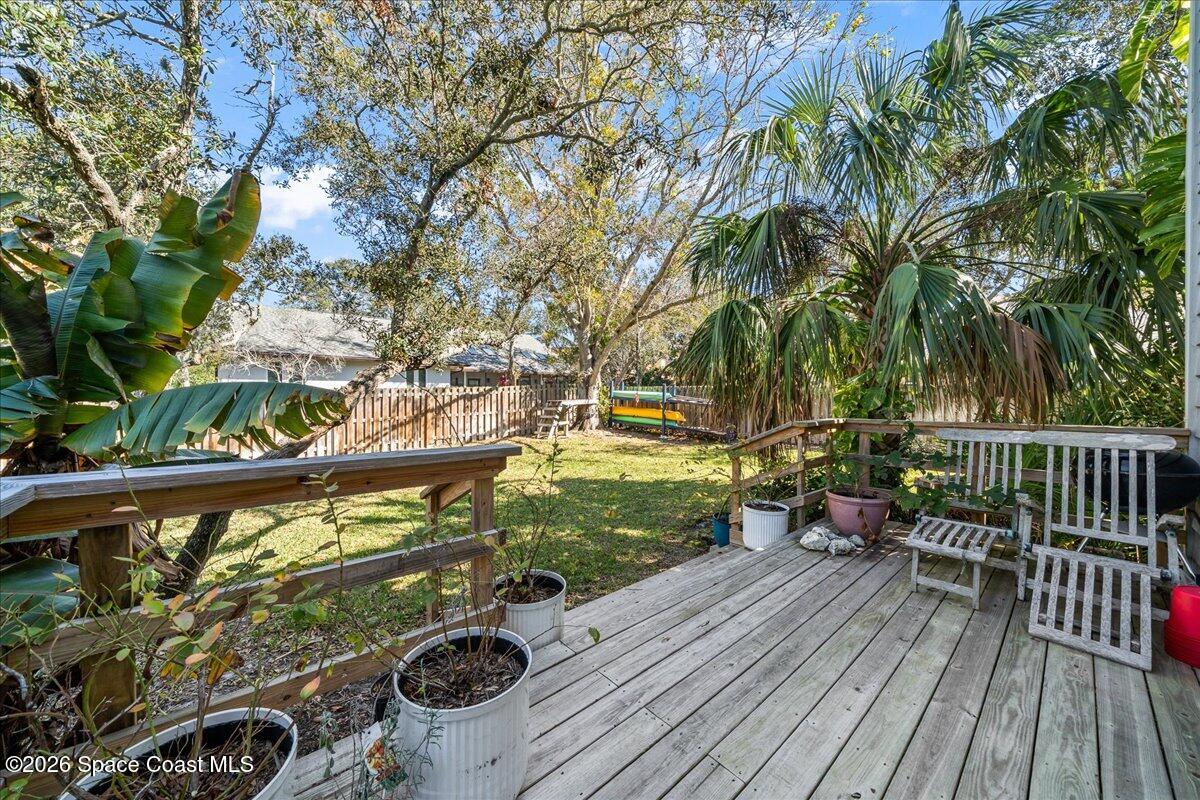 594 Hummingbird Drive