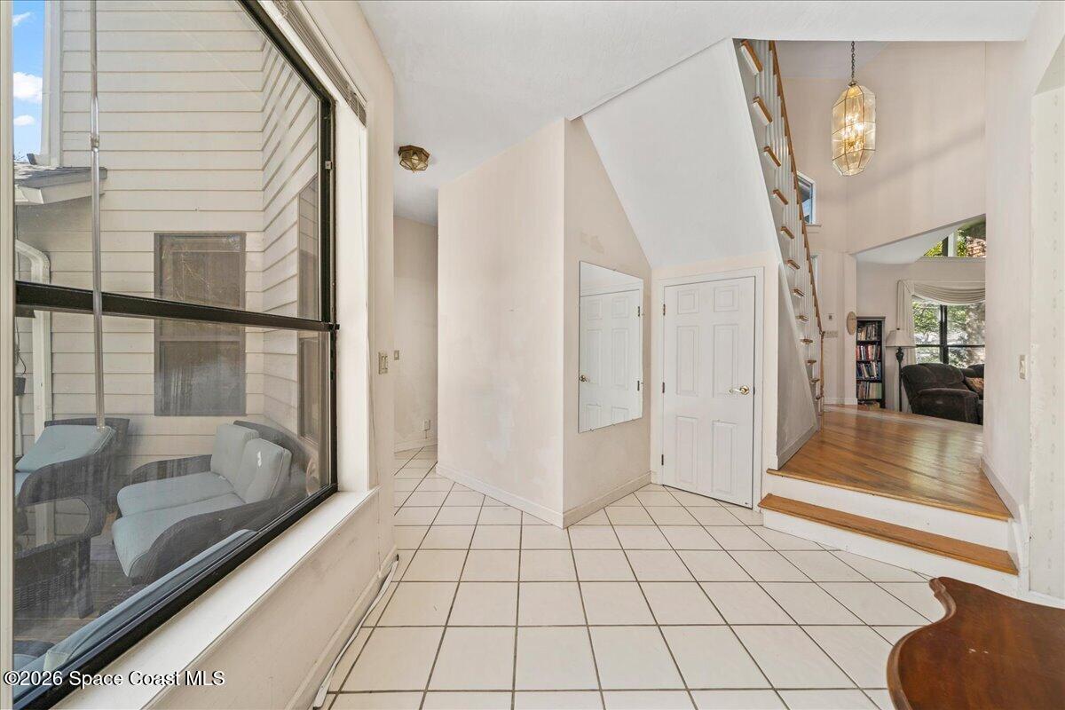 594 Hummingbird Drive