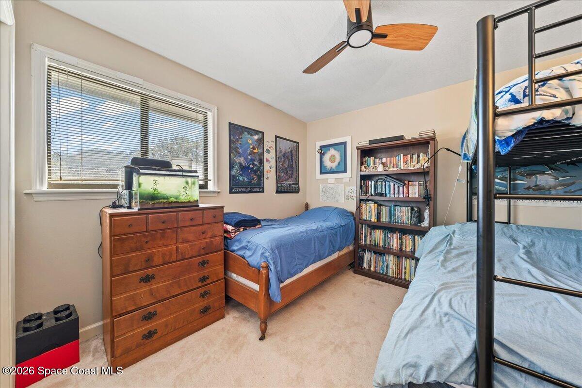 594 Hummingbird Drive