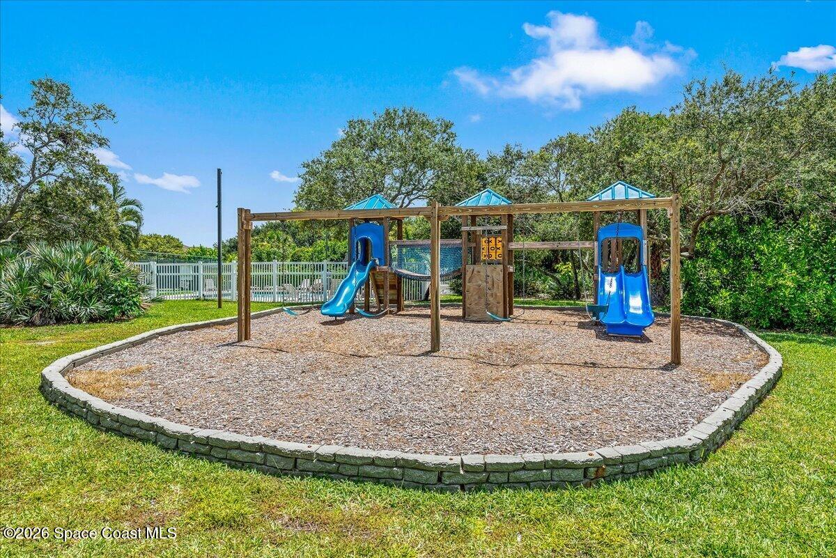 594 Hummingbird Drive