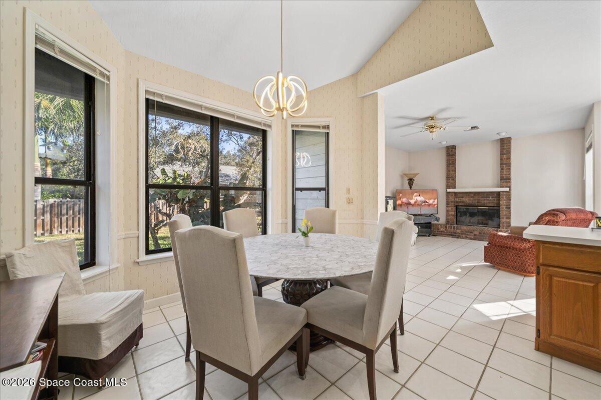 594 Hummingbird Drive