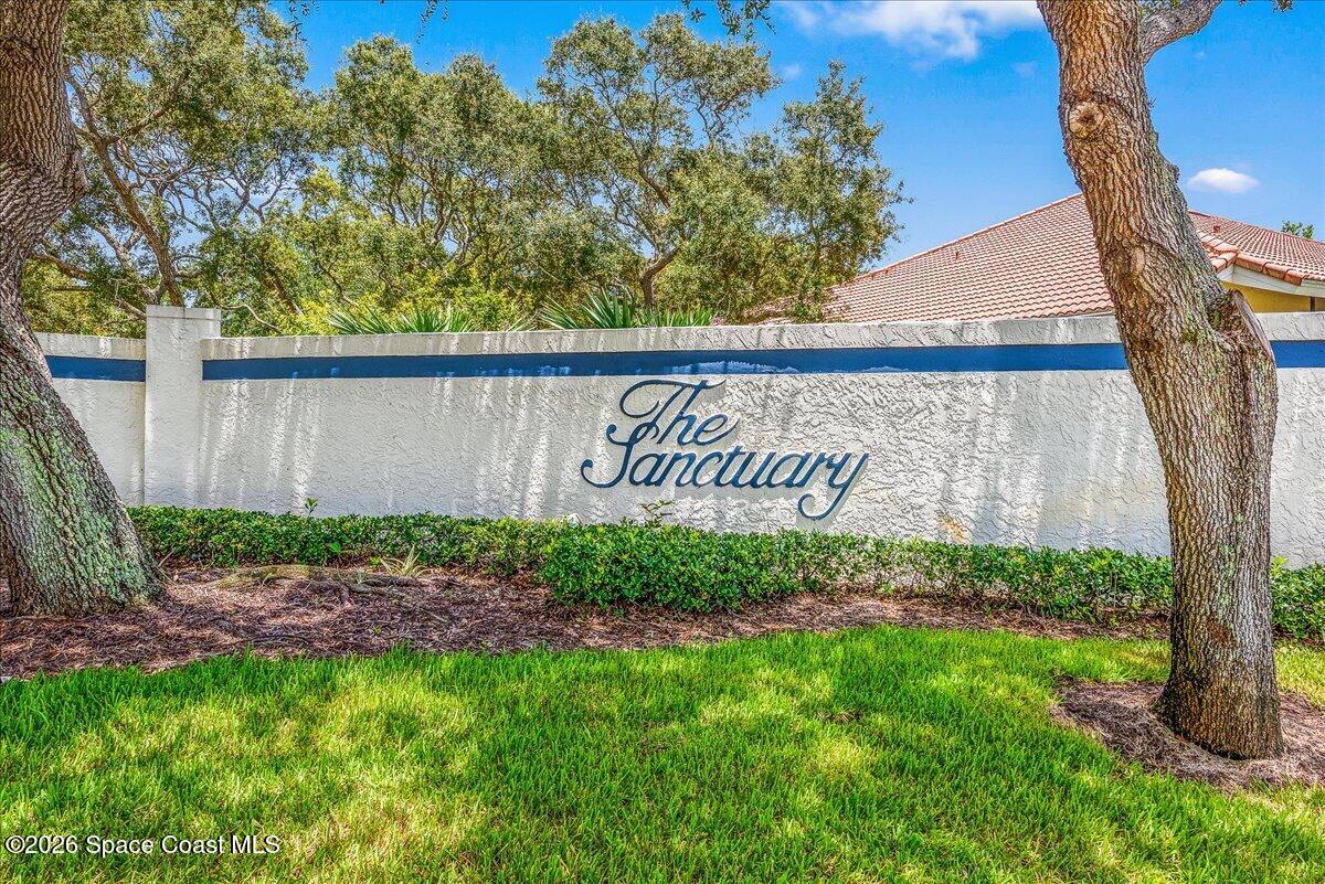 594 Hummingbird Drive