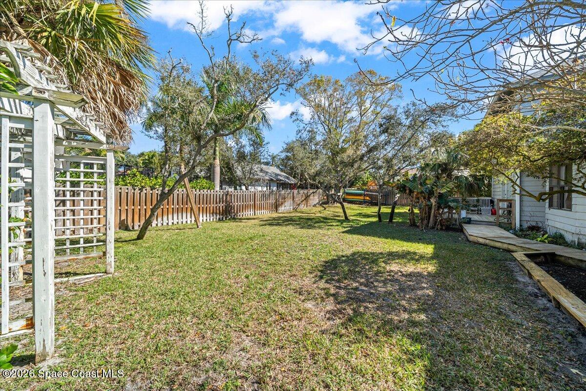 594 Hummingbird Drive