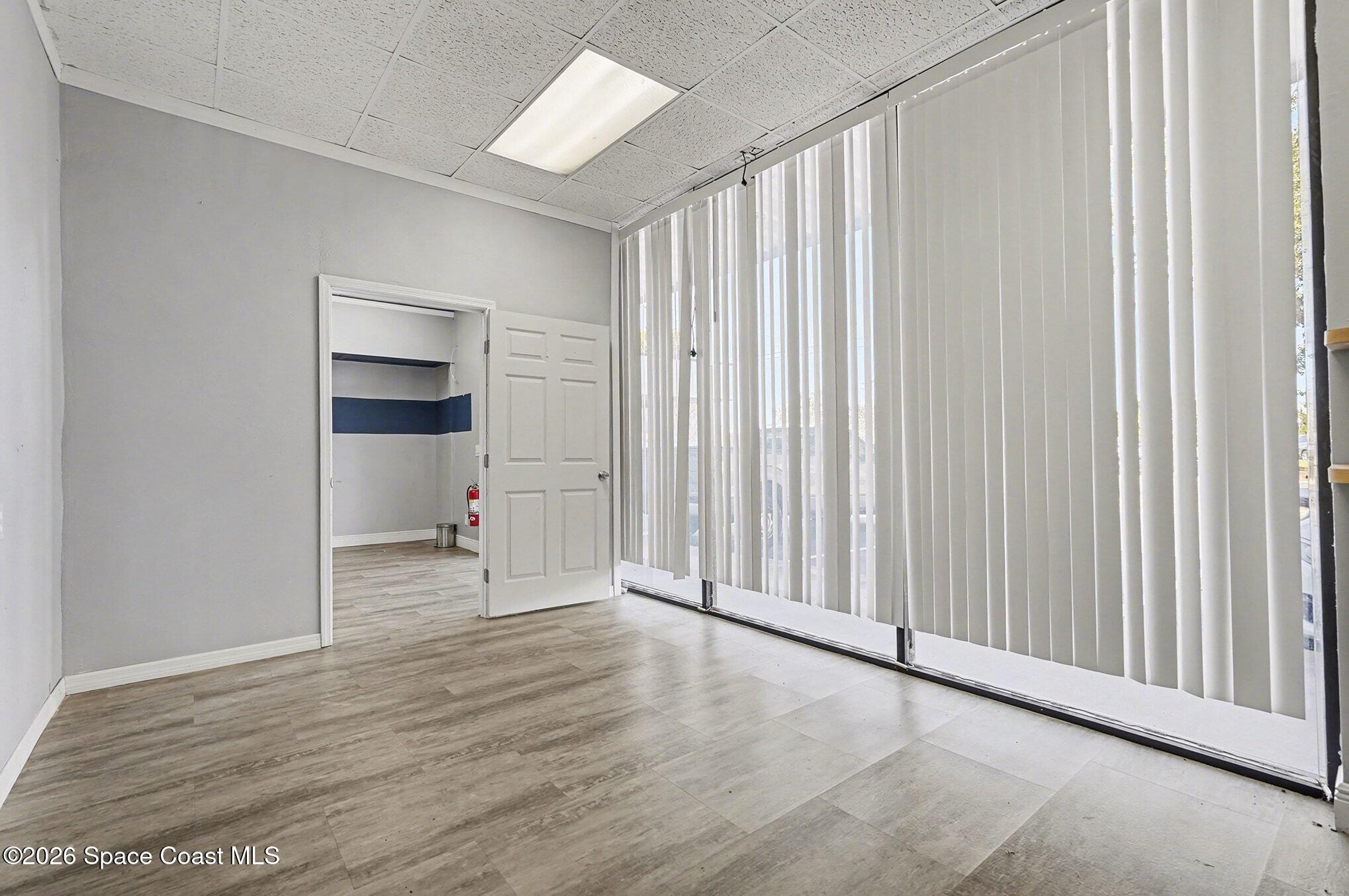 811 E Hibiscus Boulevard