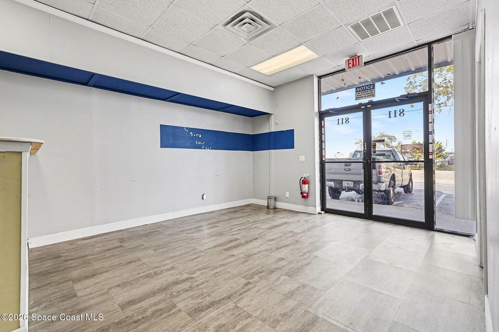 811 E Hibiscus Boulevard