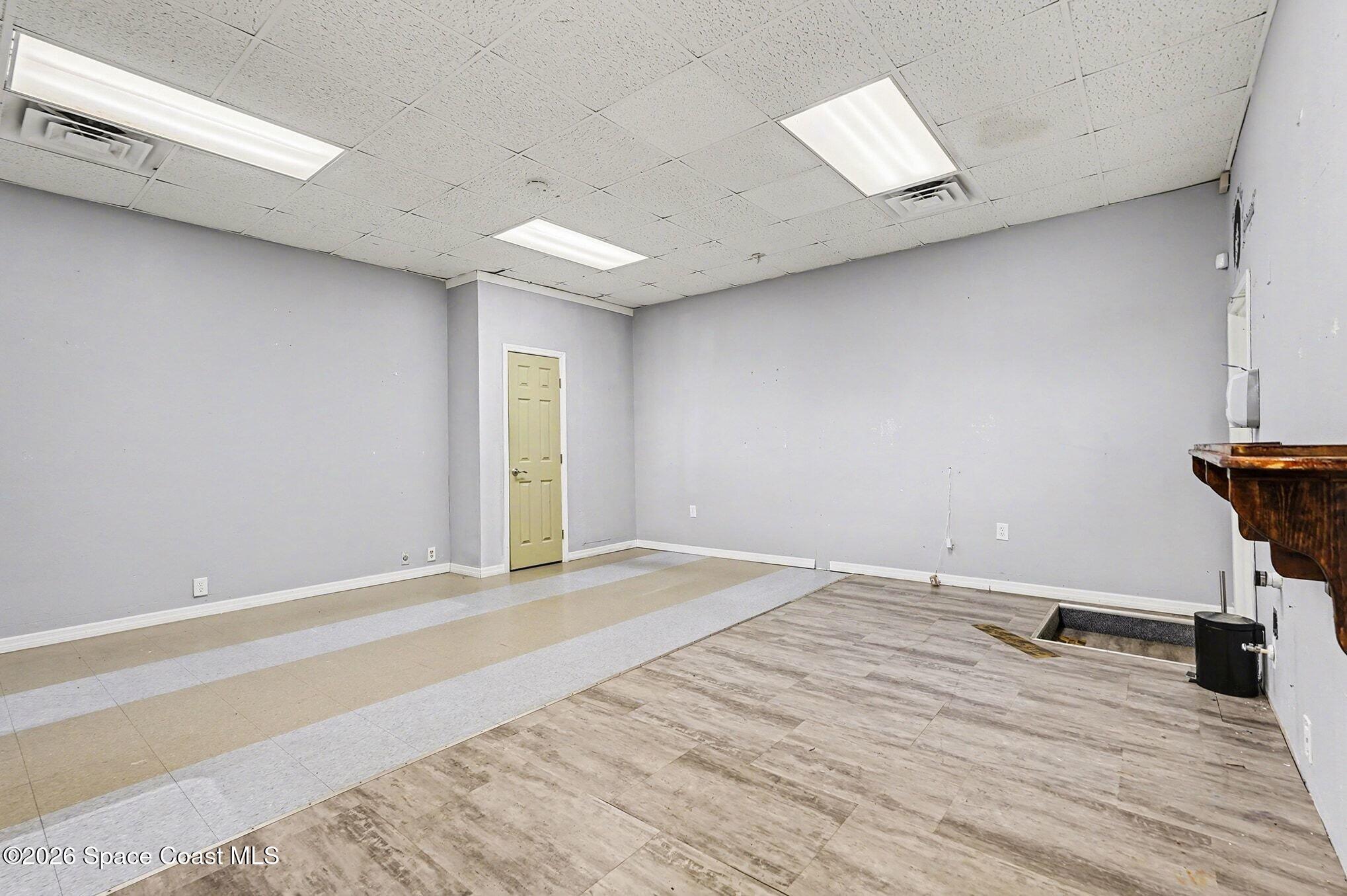 811 E Hibiscus Boulevard