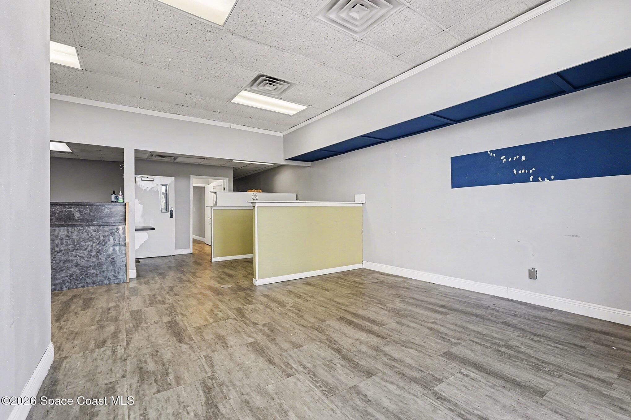 811 E Hibiscus Boulevard