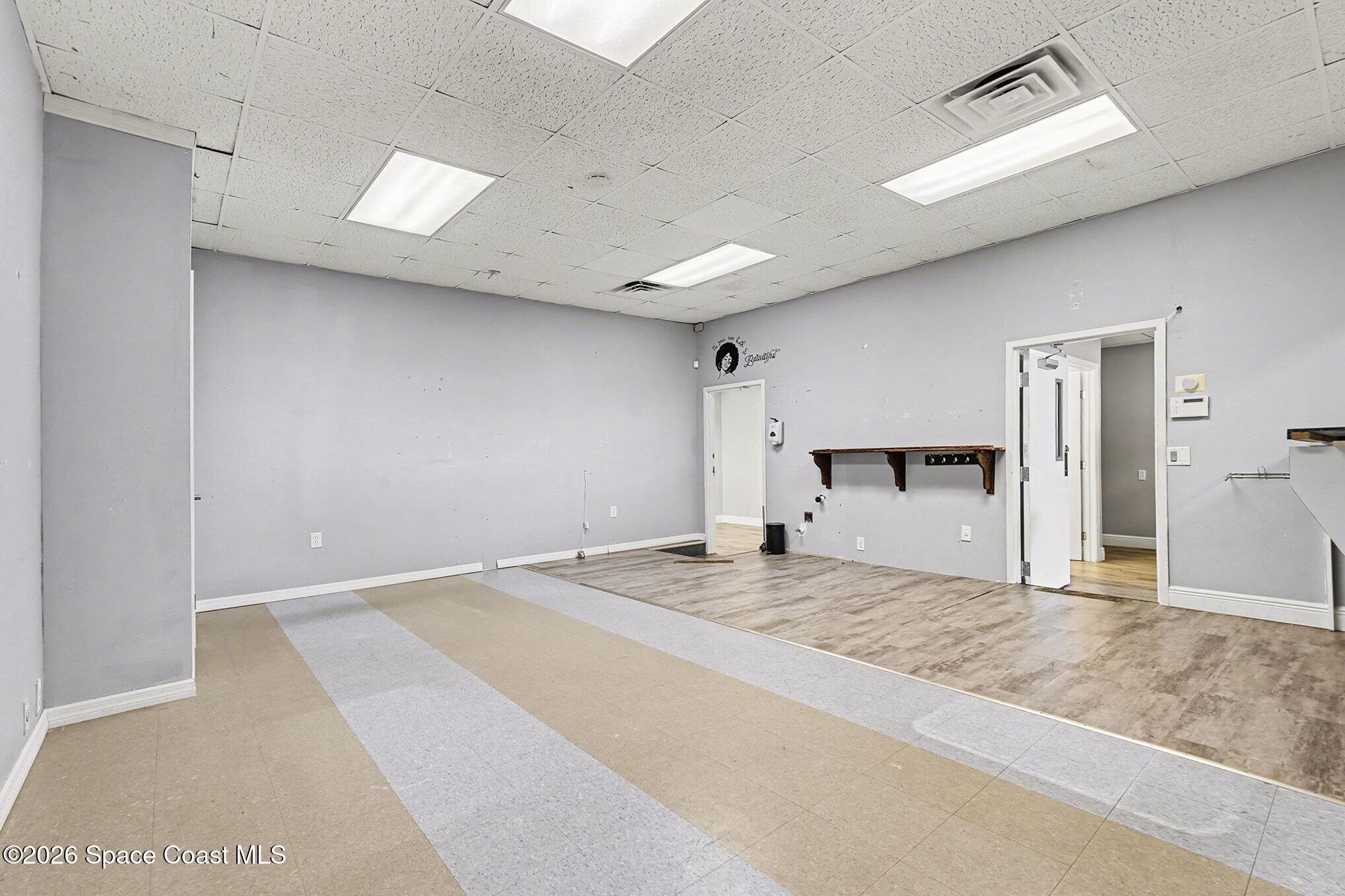 811 E Hibiscus Boulevard