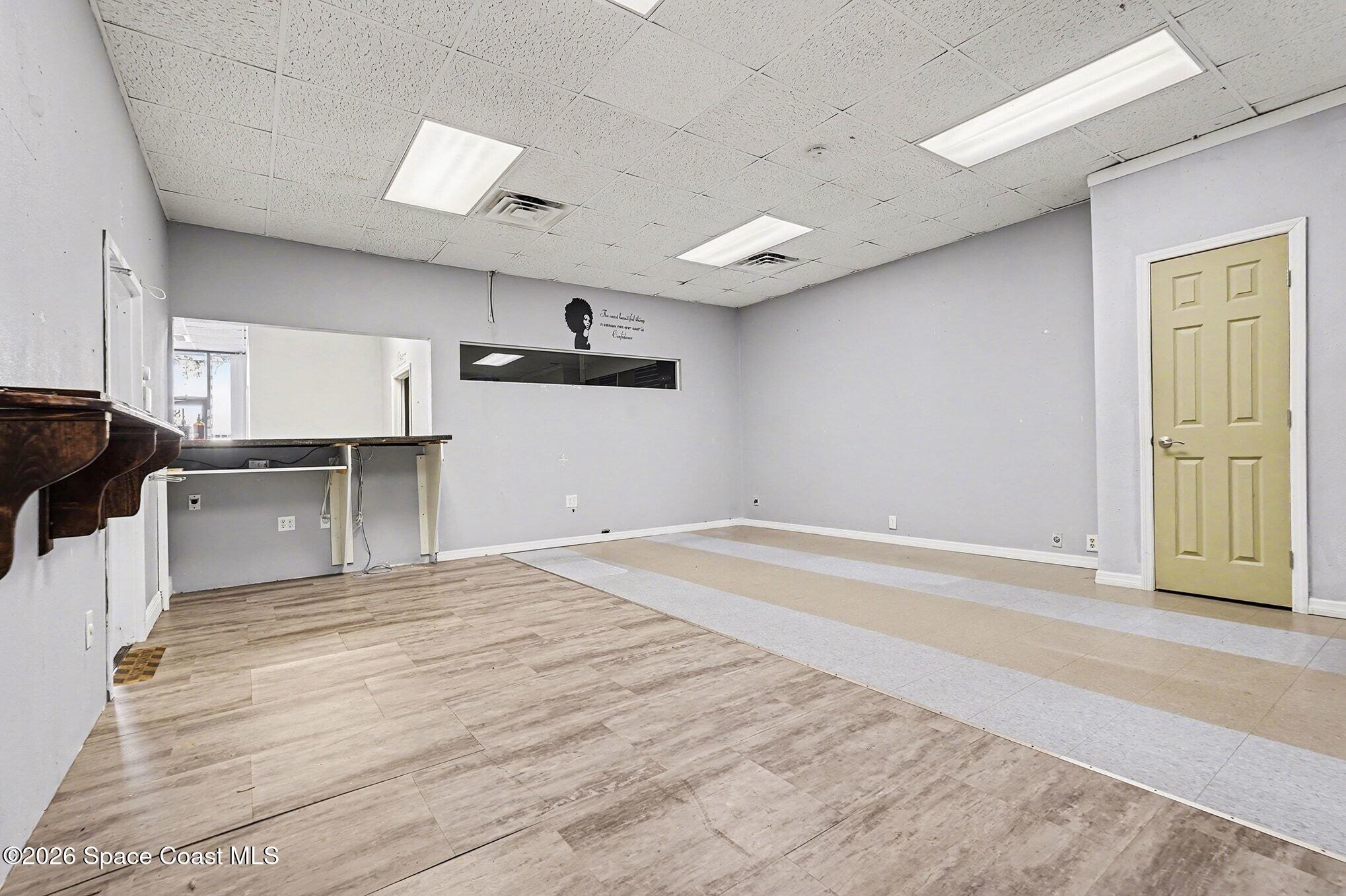 811 E Hibiscus Boulevard