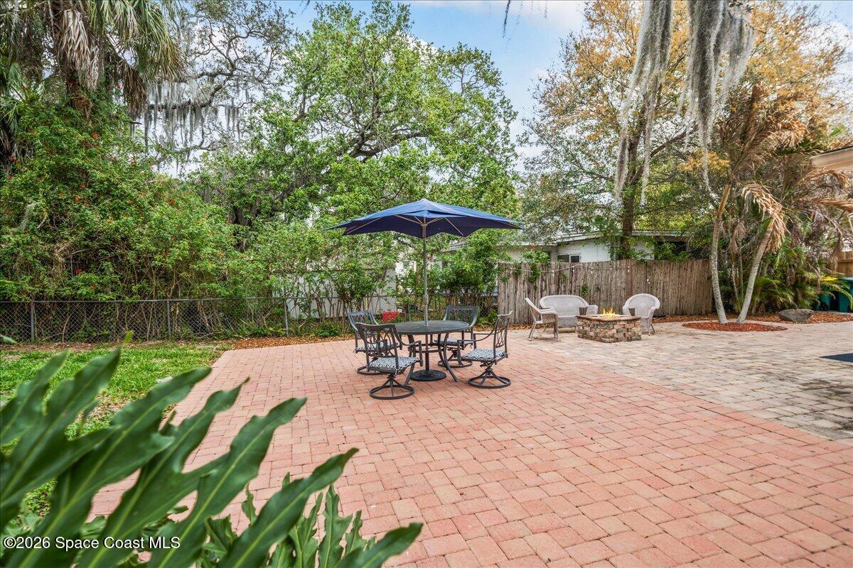 2010 Pennwood Drive