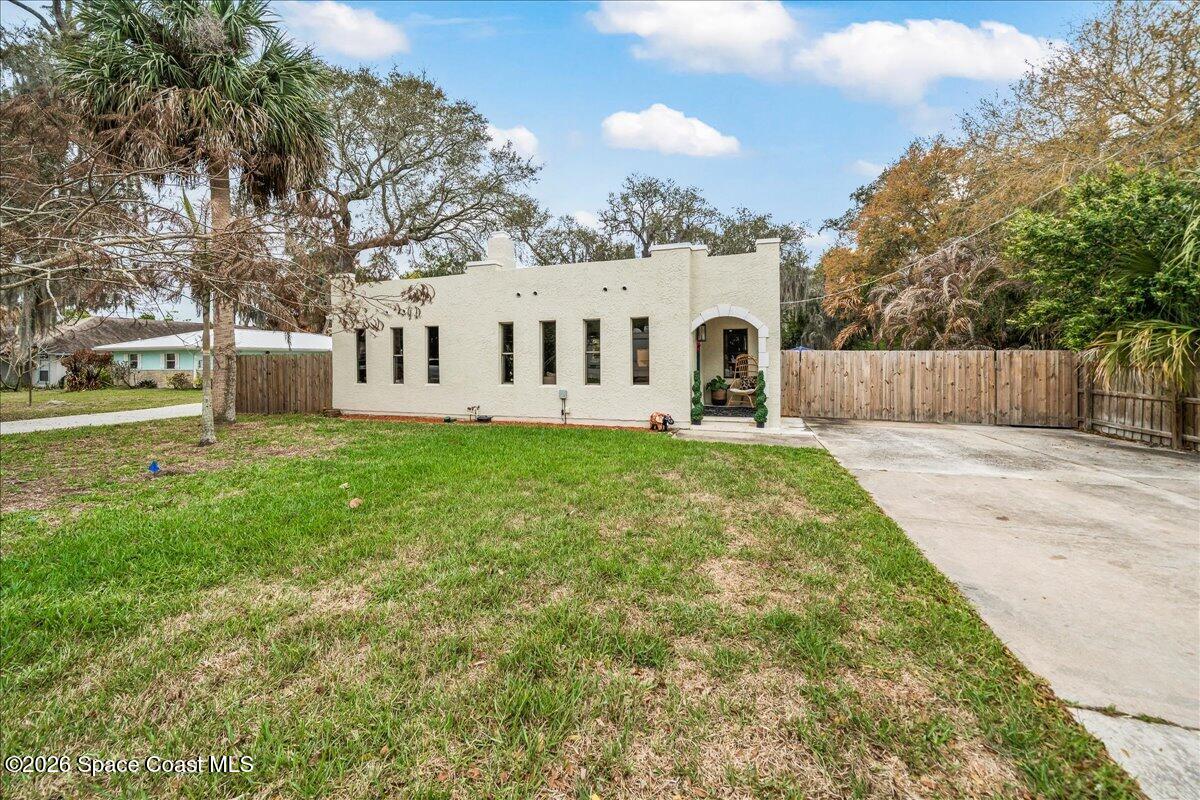 2010 Pennwood Drive