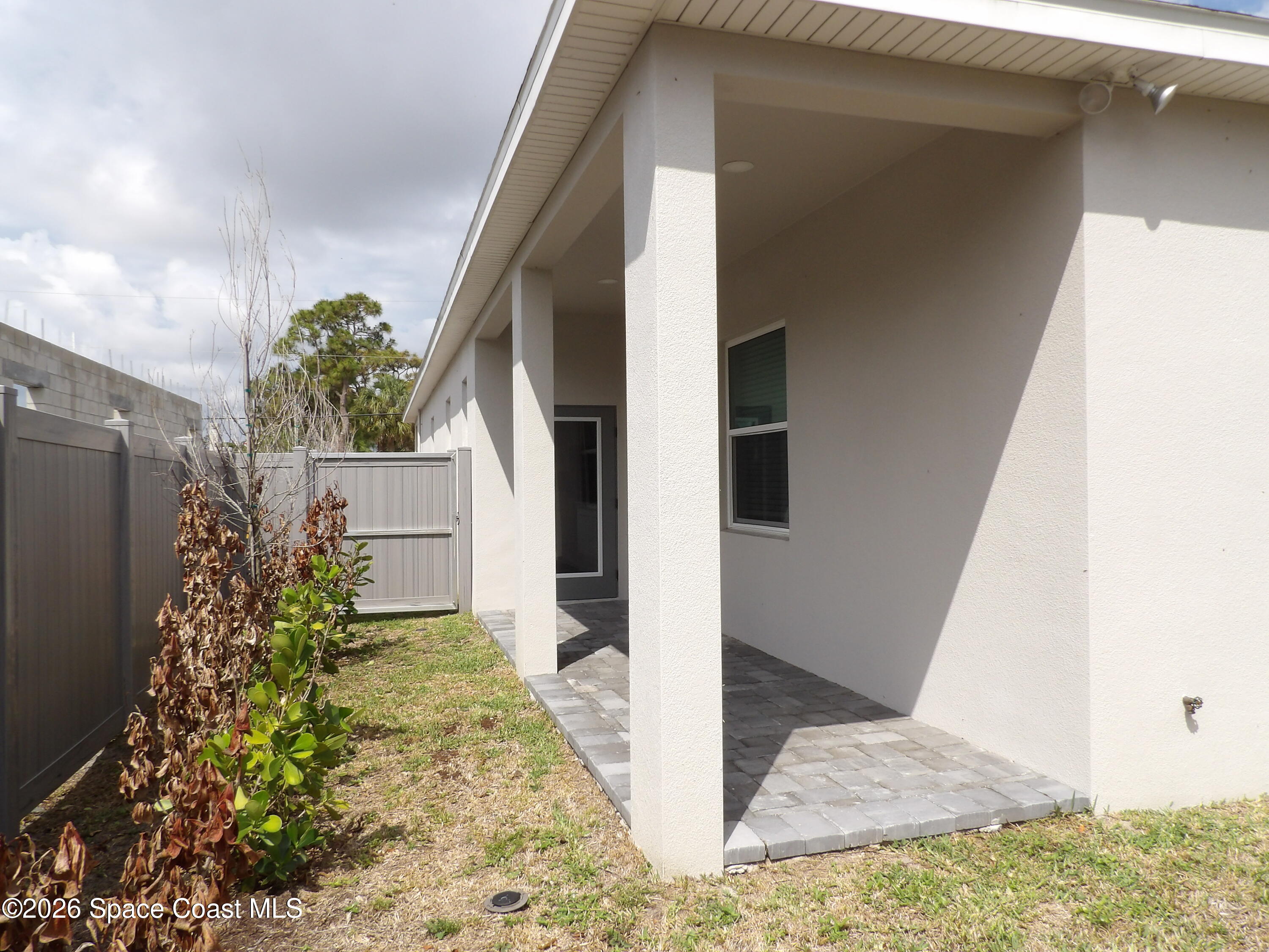 2285 Highland Avenue